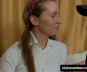 Faserpigtails Louise Teen wird gefickt
