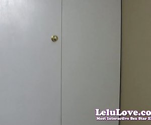 POV-Krankenschwester streichelt und saugt und gleitet ihre Muschi auf Ihre coc