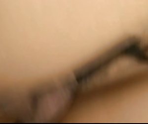 Chie Inamori breitet sich ihre Muschi gefüllt bekommen, bis
